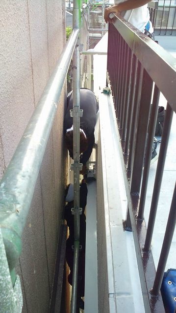 隣家との隙間が無い場合の外壁リフォーム 栃木県宇都宮市の注文住宅 リフォーム リノベーション ヨシダクラフト